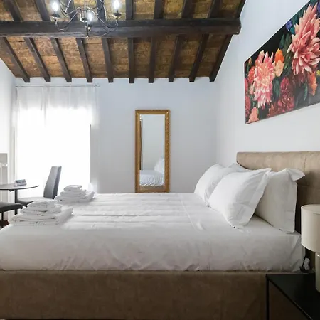 Italianway - Barberini Elegantia Apartments Roma Quarto foto