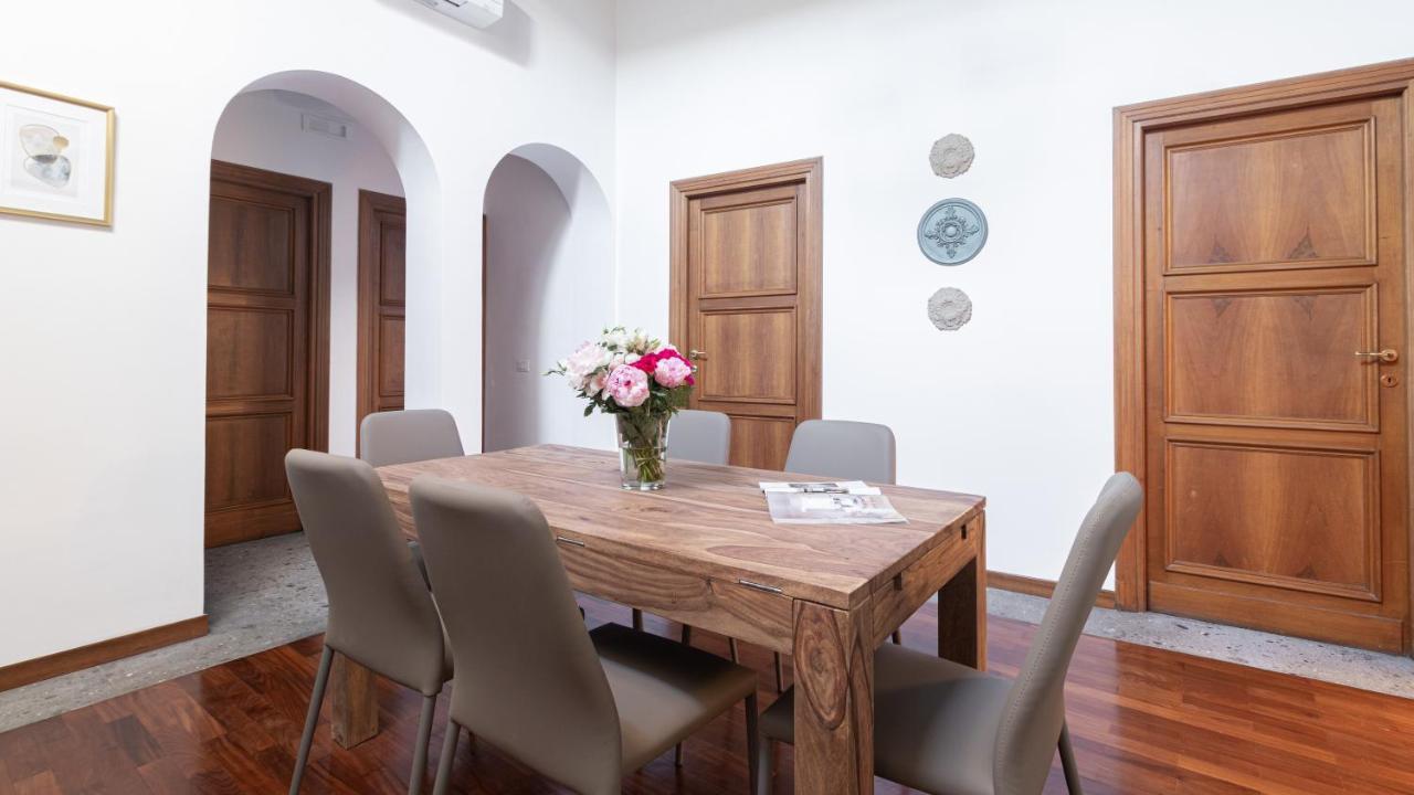 Apartment Italianway - Barberini Elegantia Rome