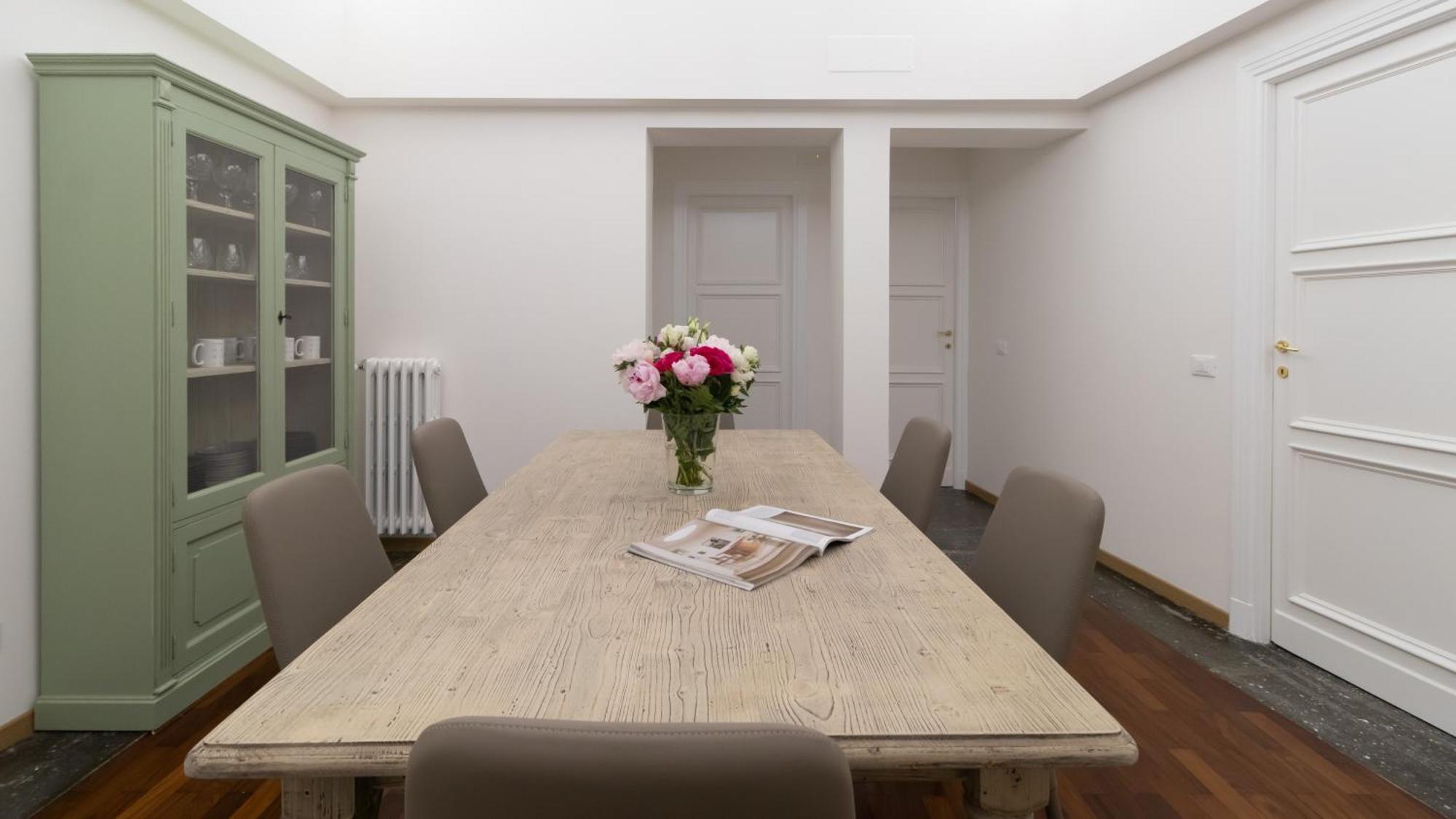 Apartment Italianway - Barberini Elegantia